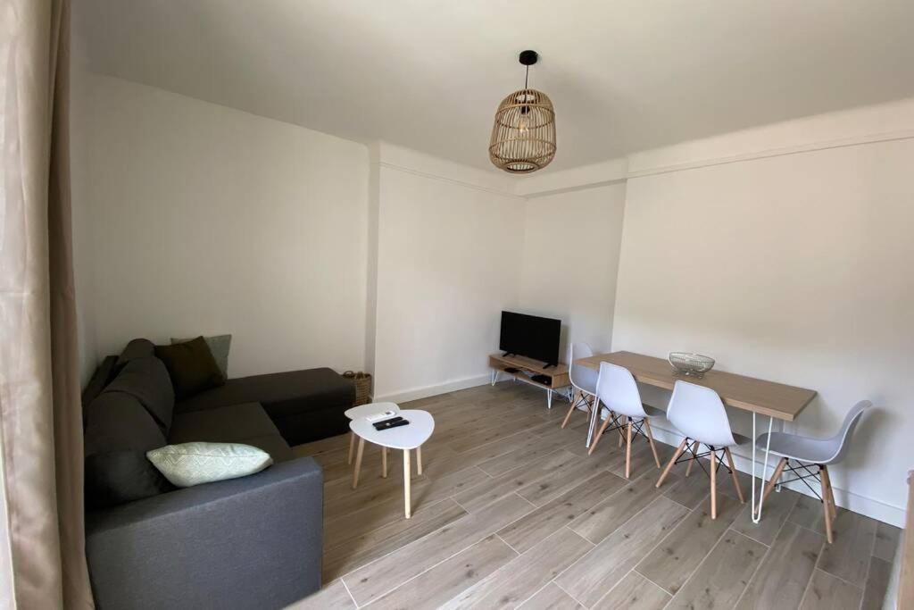 Ajaccio Magnifique T2 Neuf 40M2 Avec Balcon Au Trottel 4 Couchages Wifi Clim Parking Plage A Pieds 100M エクステリア 写真